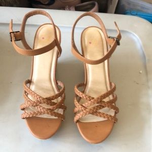 Women’s shoes